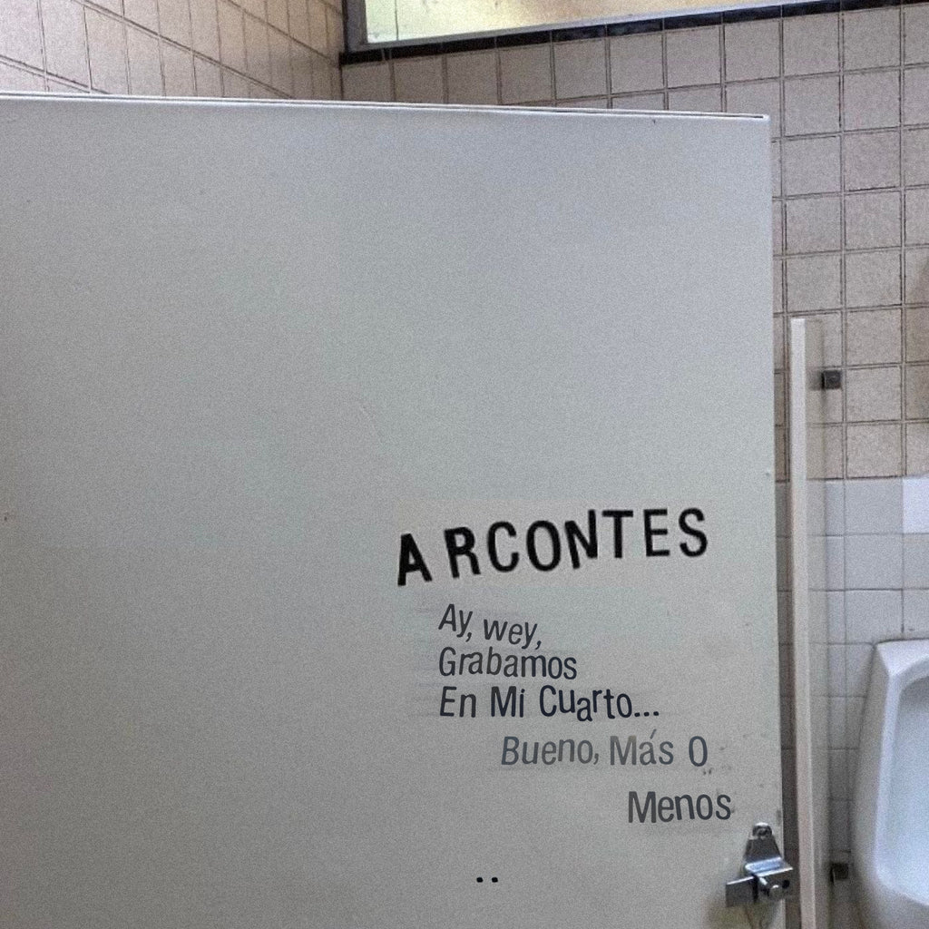 Arcontes - AY, WEY, GRABAMOS EN MI CUARTO… BUENO, MÁS O MENOS.. EP